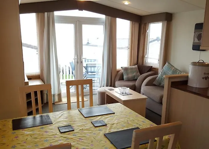 Cozy And Relaxing With Stunning Sea Views