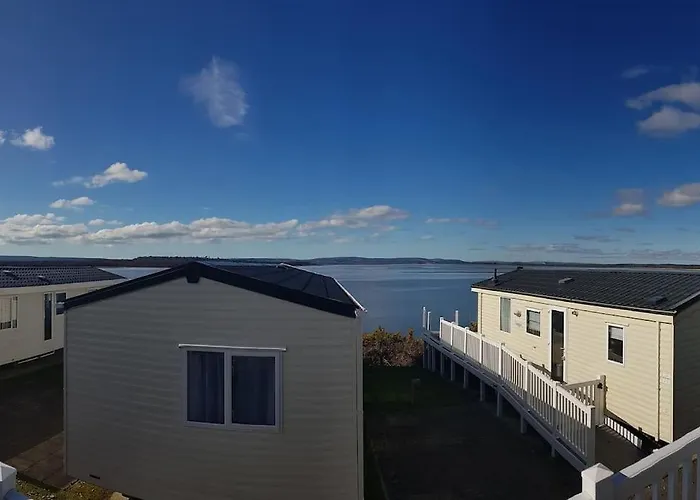 Cozy And Relaxing With Stunning Sea Views