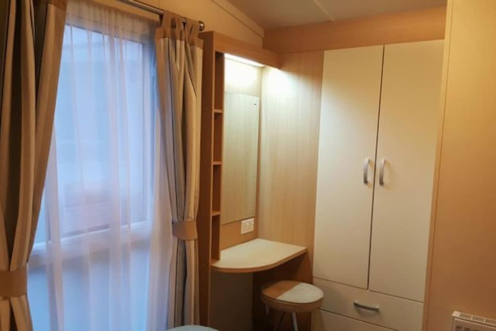 Apartment Cozy And Relaxing With Stunning Sea Views Lytchett Minster